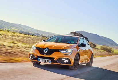 21202851_2018_new_renault_megane_r_s_sport_chassis_tests_drive_in_spain