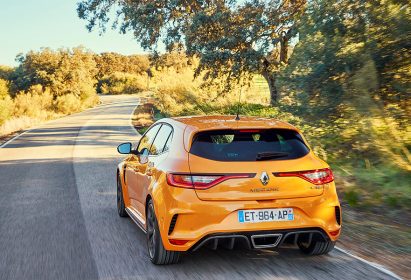 6_21202848_2018_-_new_renault_megane_r_s_sport_chassis_tests_drive_in_spain