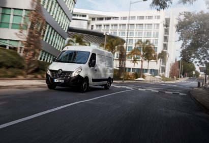21204476_2018_renault_master_z_e_tests_drive_and_electric_lcv_range_in_lisboa