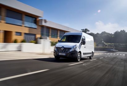 21204477_2018_renault_master_z_e_tests_drive_and_electric_lcv_range_in_lisboa